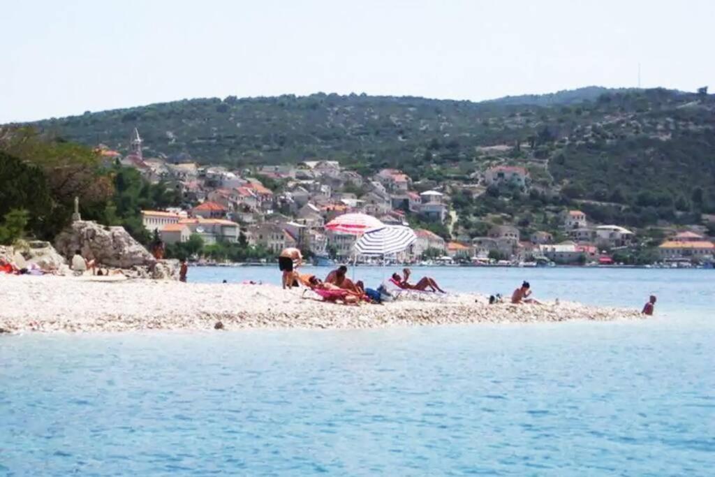 Seaview Apartment Sparkle Iskra - Povlja, Brac Povlja  Exterior photo